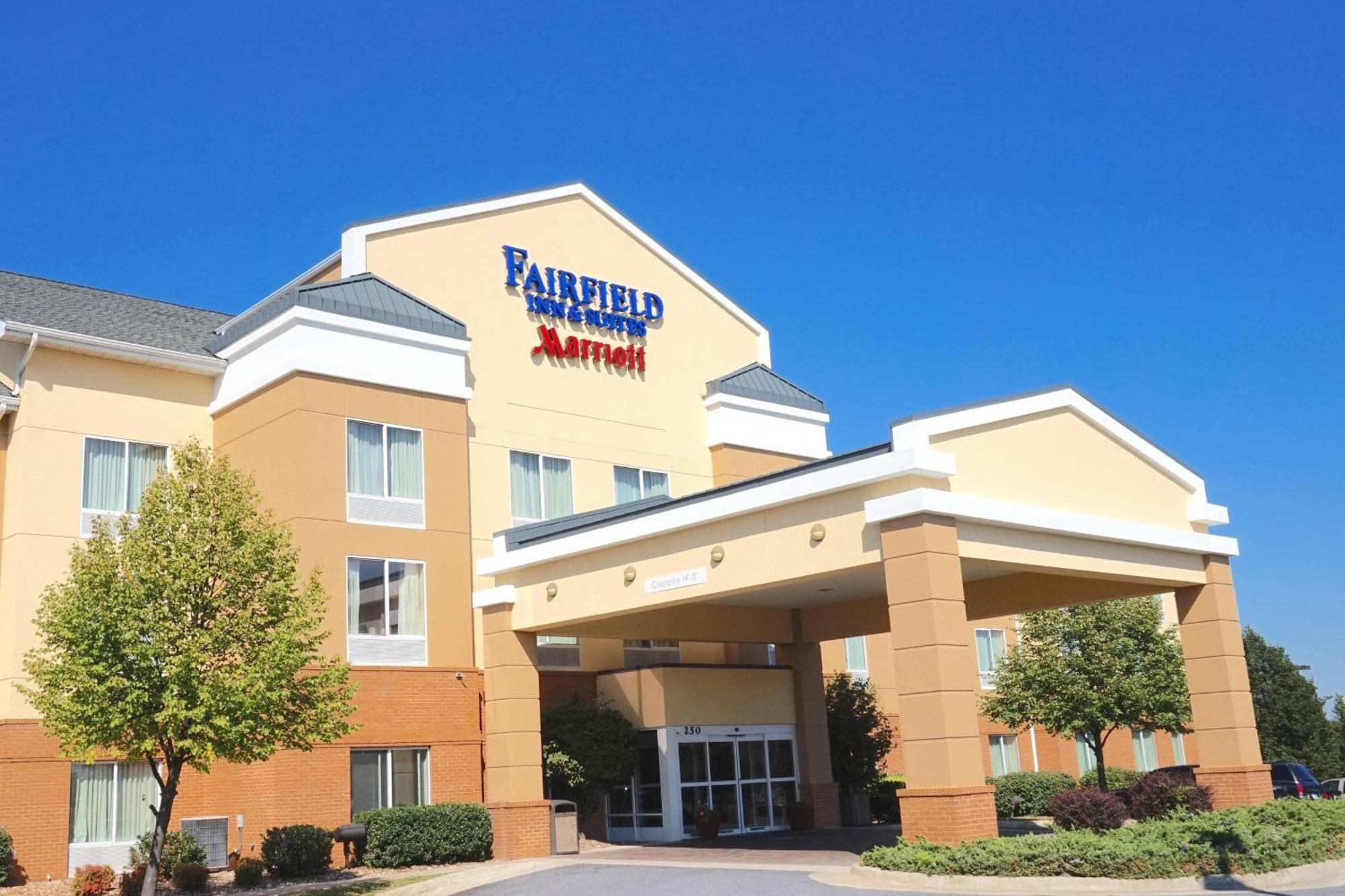 Fairfield Inn And Suites By Marriott Winchester Eksteriør billede